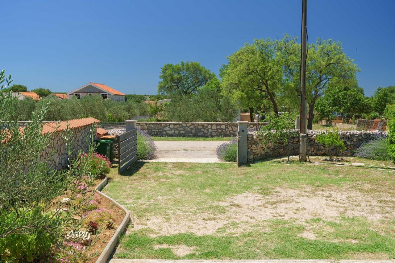 Country House Frane Ladevci Luaran gambar